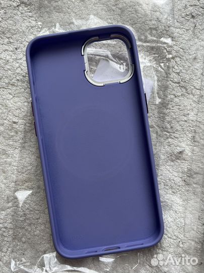 Чехол на iPhone 13