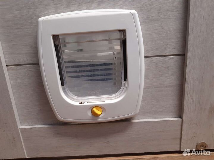 Дверь для кошки