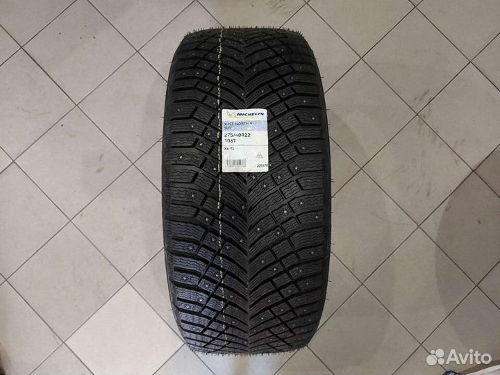 Michelin X-Ice North 4 SUV 275/40 R22 108T