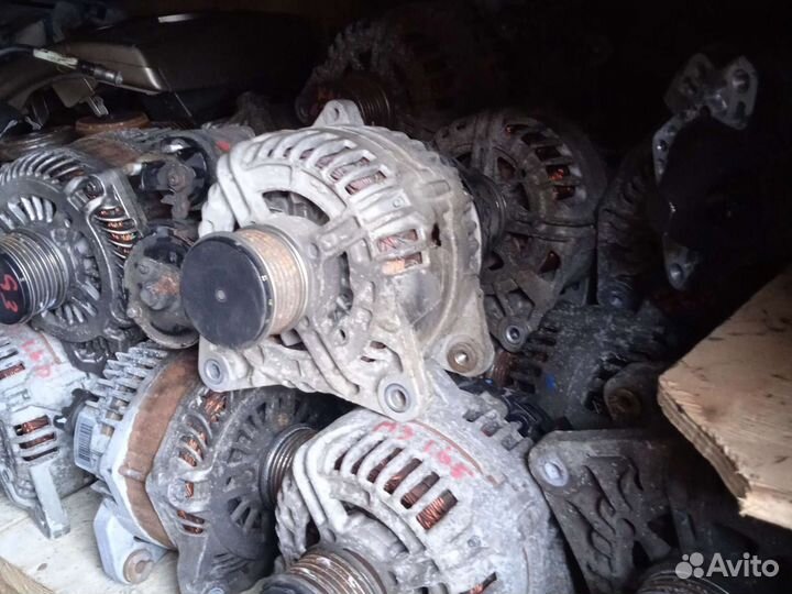 Генератор от Рено Сценник 3,Меган 3