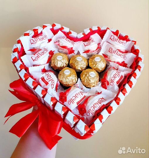 Сердце из киндеров и Рафаэлло