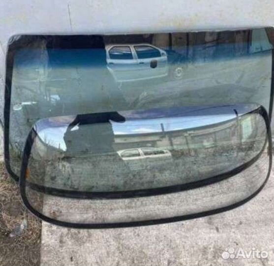 Шеврале ланос. Задняя лабавой стекло