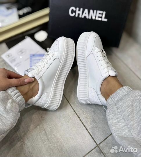 Кроссовки белые кожа натуральная Chanel