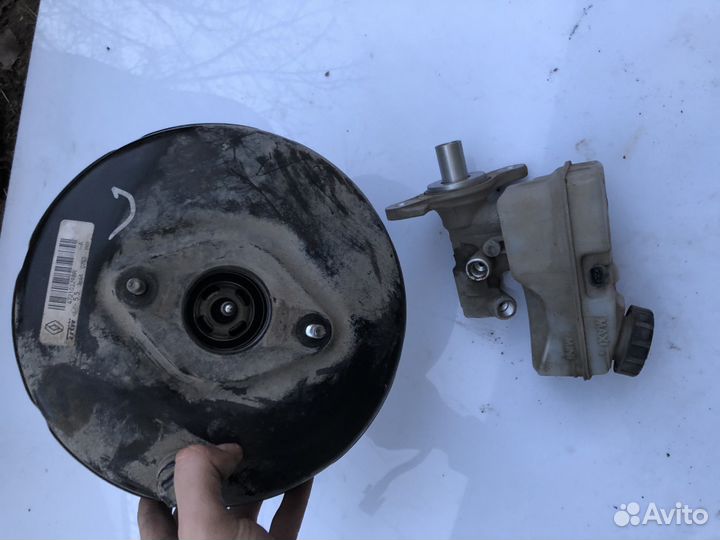 Главный тормозной Рено Логан 2 / Сандеро 2