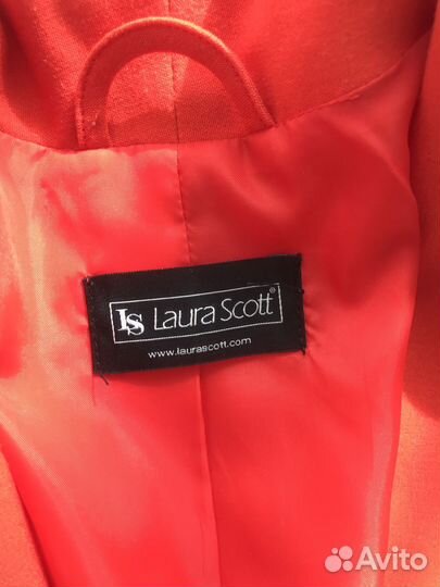 Костюм брючный женский