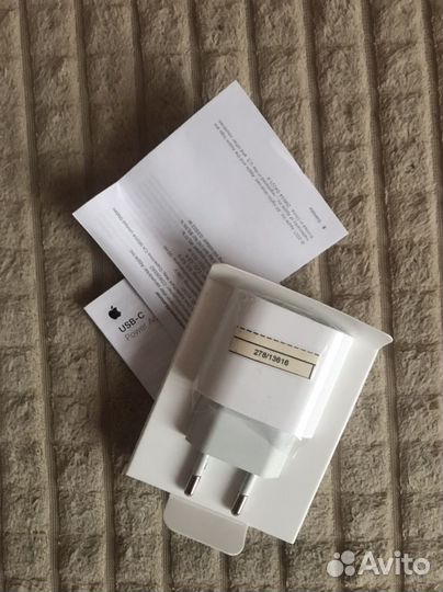Зарядное устройство для iPhone