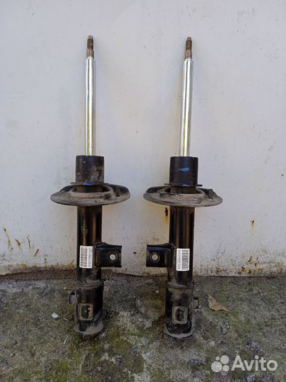 Амортизаторы передние для ix35