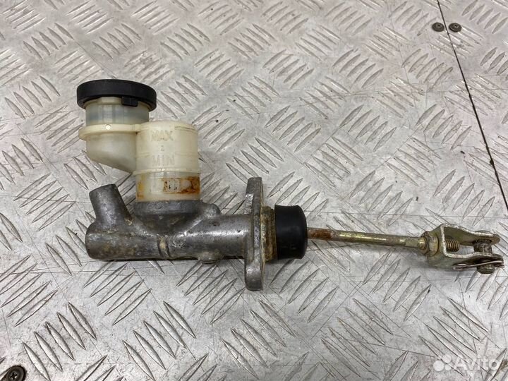 Б/У главный цилиндр сцепления Hyundai Accent LC