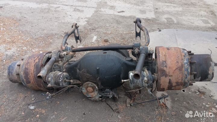 Задний мост