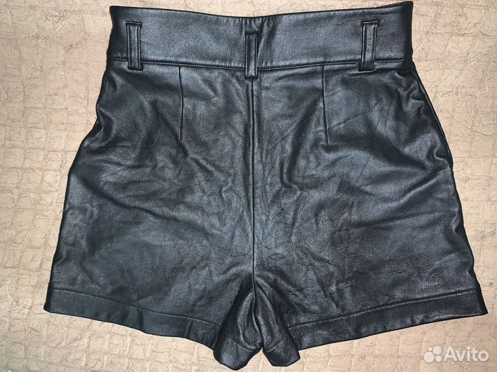 Кожаные шорты