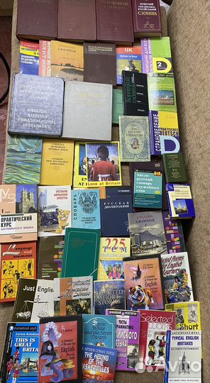 Большой набор книг, словарей по филологии