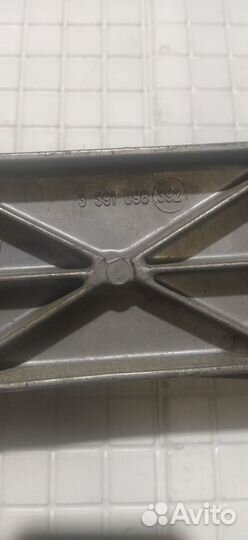 Трапеция стеклоочистителя с мотором Mercedes W220