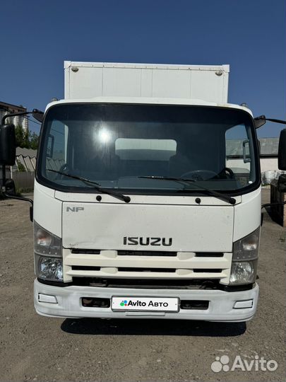 Isuzu NP, 2014