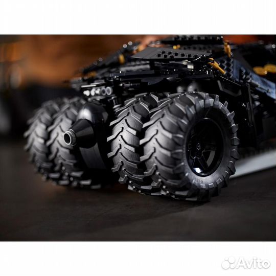 Lego Super Heroes Бэтмобиль 