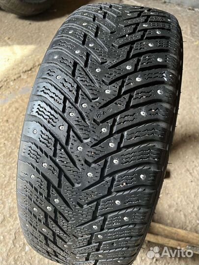 Nokian Tyres Hakkapeliitta 8 225/55 R17