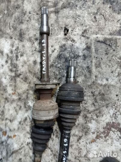 Привод правый,левый Фольксваген Шаран