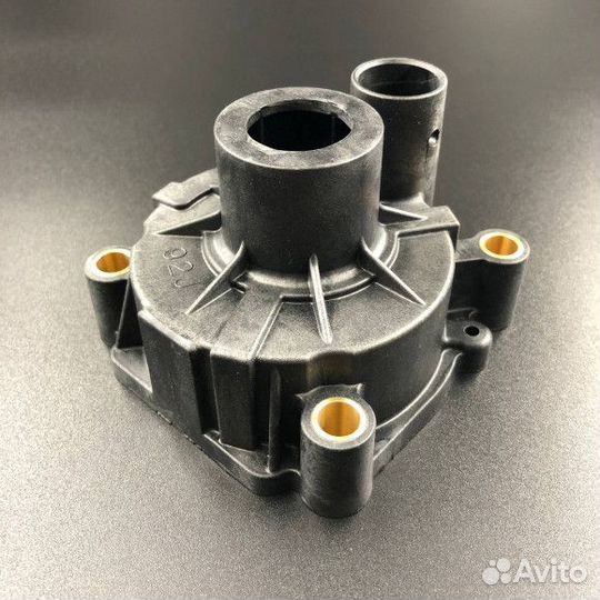 Корпус помпы охлаждения Suzuki DF90-140, DF100-140