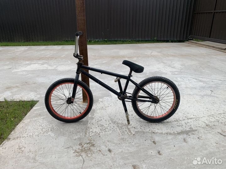 Трюковой велосипед bmx
