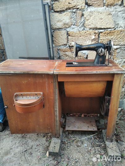 Швейная машинка