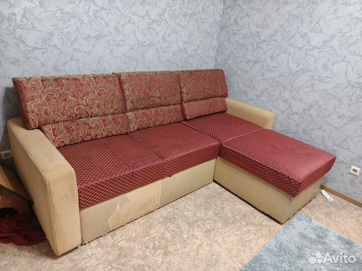 Большой угловой диван бу