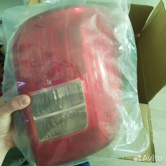 Заднии стоп сигналы toyota Corolla fielder 141