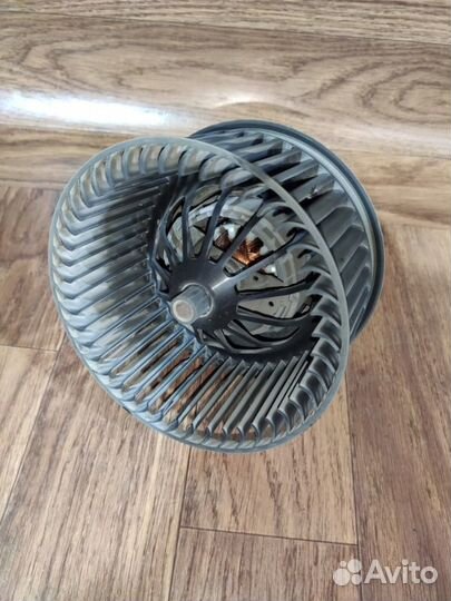 Мотор печки Ford Focus CB8 pnda 2014