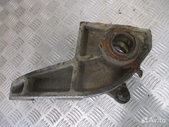 Кронштейн (опора) тормозного вала правый Scania 20