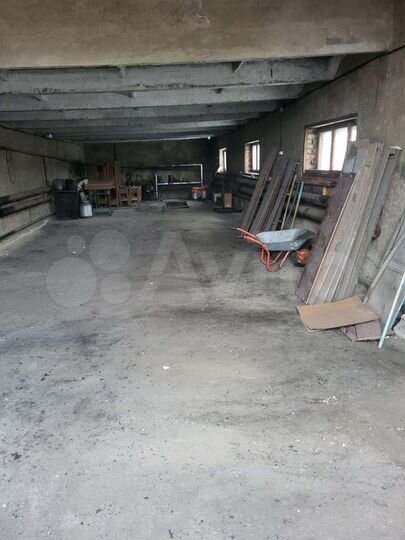 Гараж, > 30 м²