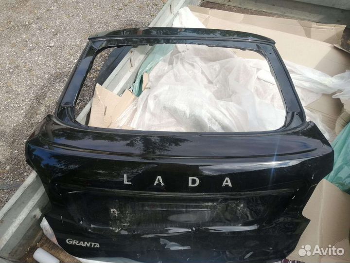 Крышка богажника гранта лифтбэк фл