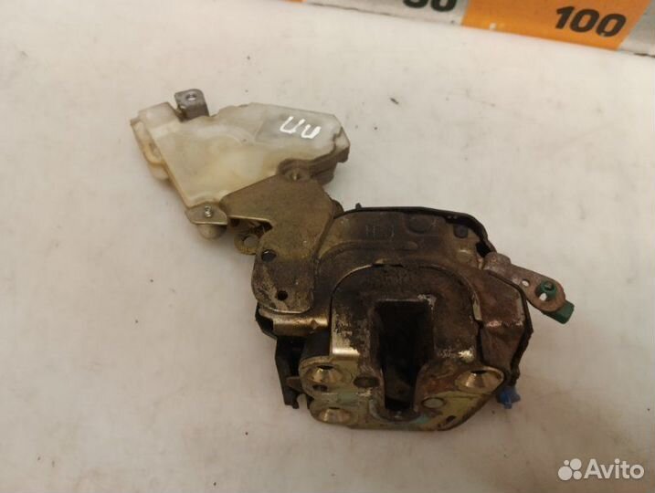 Замок двери передней правой Nissan Almera N16 1.8