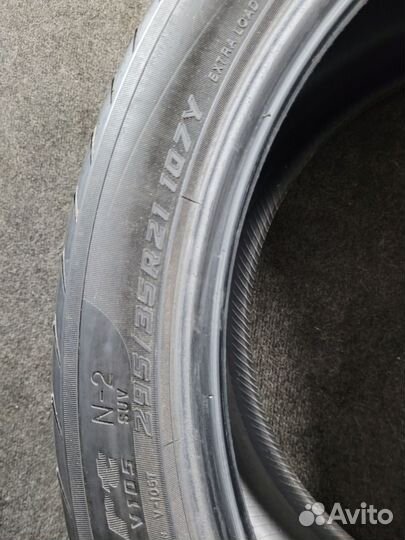 Yokohama Advan Sport V105 N2 SUV 295/35 R21