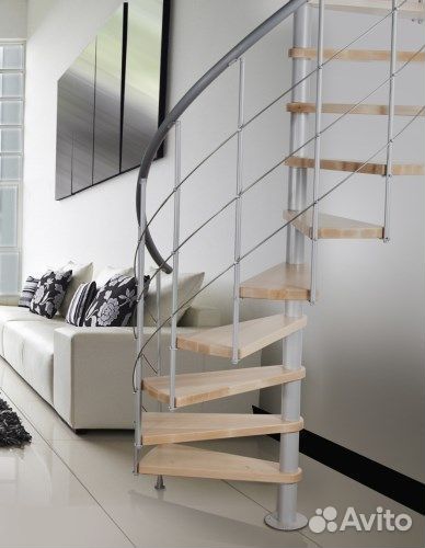 Деревянные лестницы на второй этаж