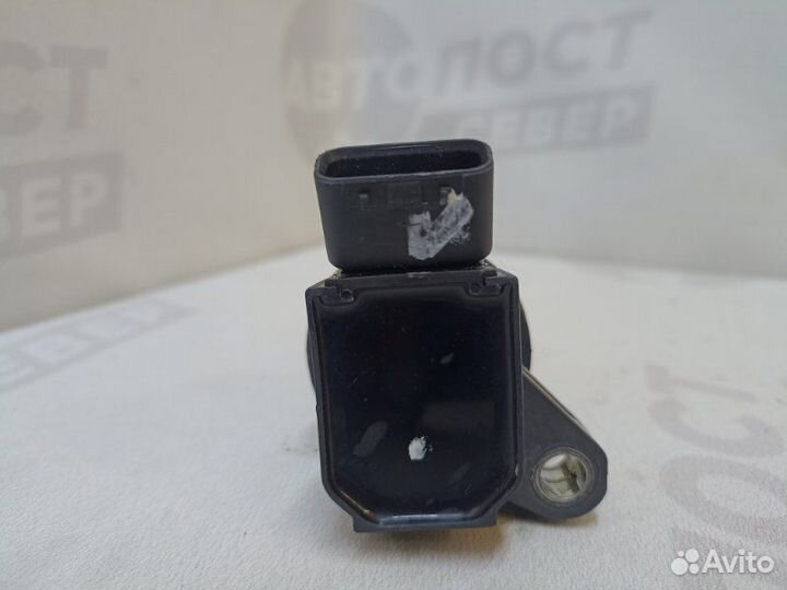 Катушка зажигания Toyota Avensis ZZT251 1ZZ-FE