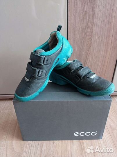 Кроссовки на мальчика ecco