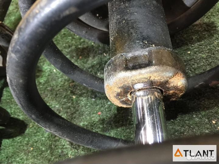 Стойка передняя toyota sienta