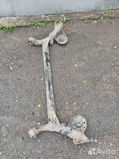 Задняя балка хендай салярис б/ у