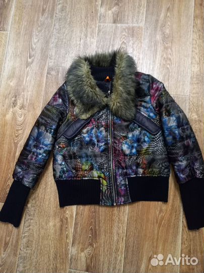 Курточка легкая 42