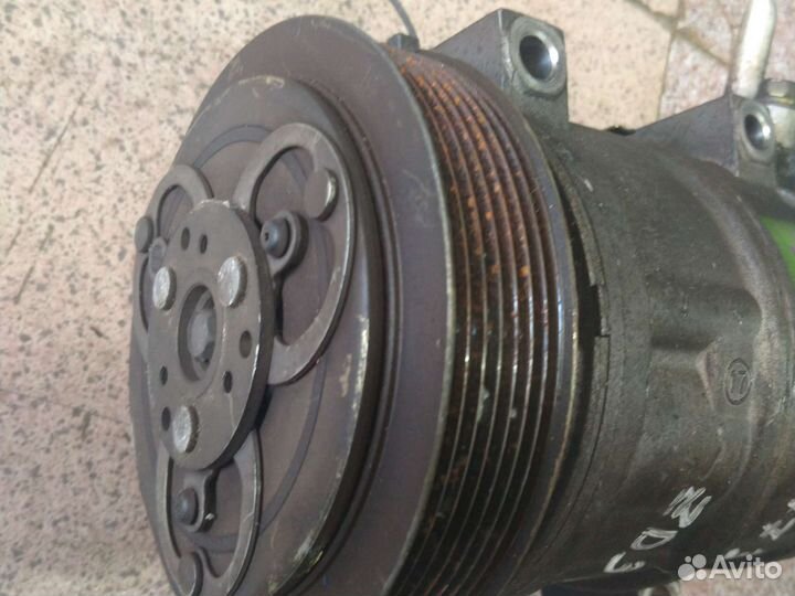 Компрессор кондиционера Nissan ZD30