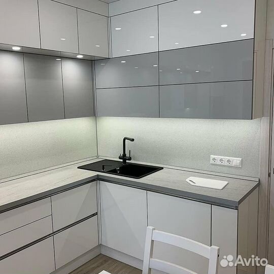 Угловая кухня из мдф на заказ.Фабрика в Москве