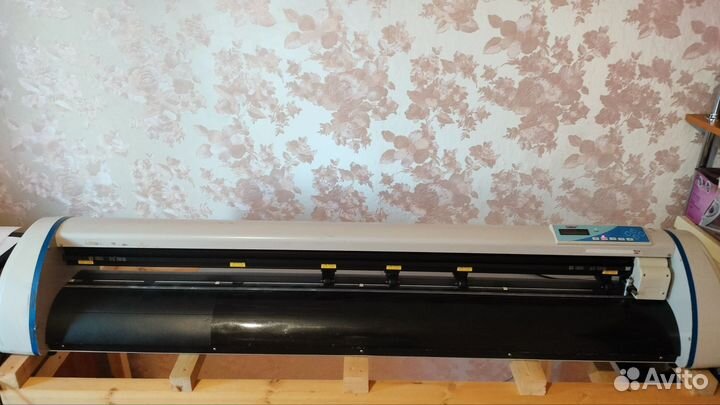 Режущий плоттер Lidar 1350 для наклеек