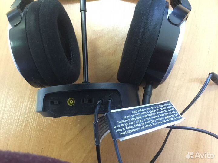 Беспроводные наушники Sony