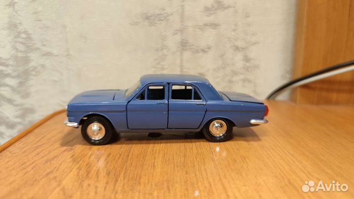 Волга газ-24 редкий цвет