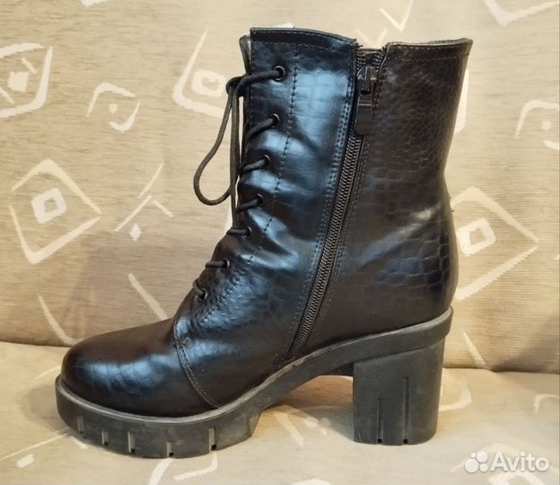 Ботинки зимние, 38-39