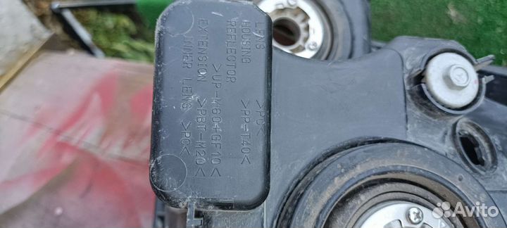 Фара на Toyota Corolla Verso 2008г