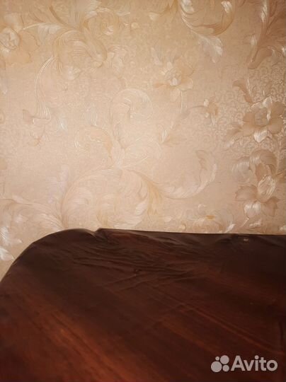 Компьютерный стол угловой с полками