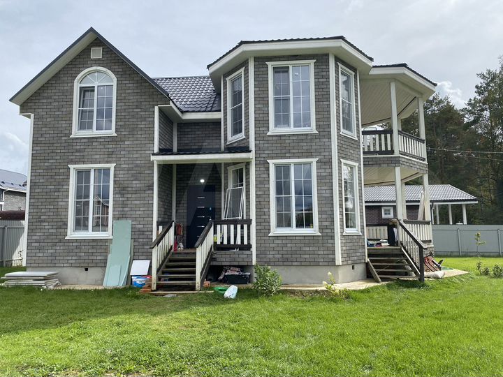 Дом 164 м² на участке 8,3 сот.