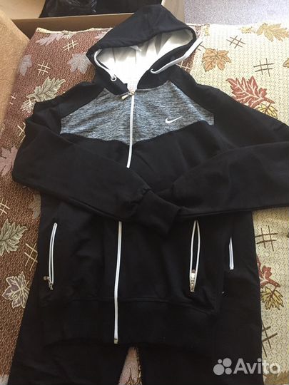 Спортивный костюм