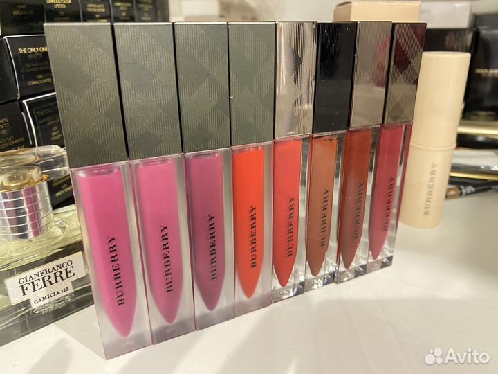 Бархатная жидкая помада Burberry