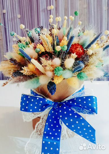 Букет сухоцветов в шляпной коробке