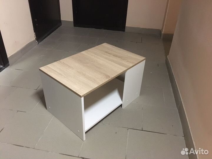 Стол журнальный